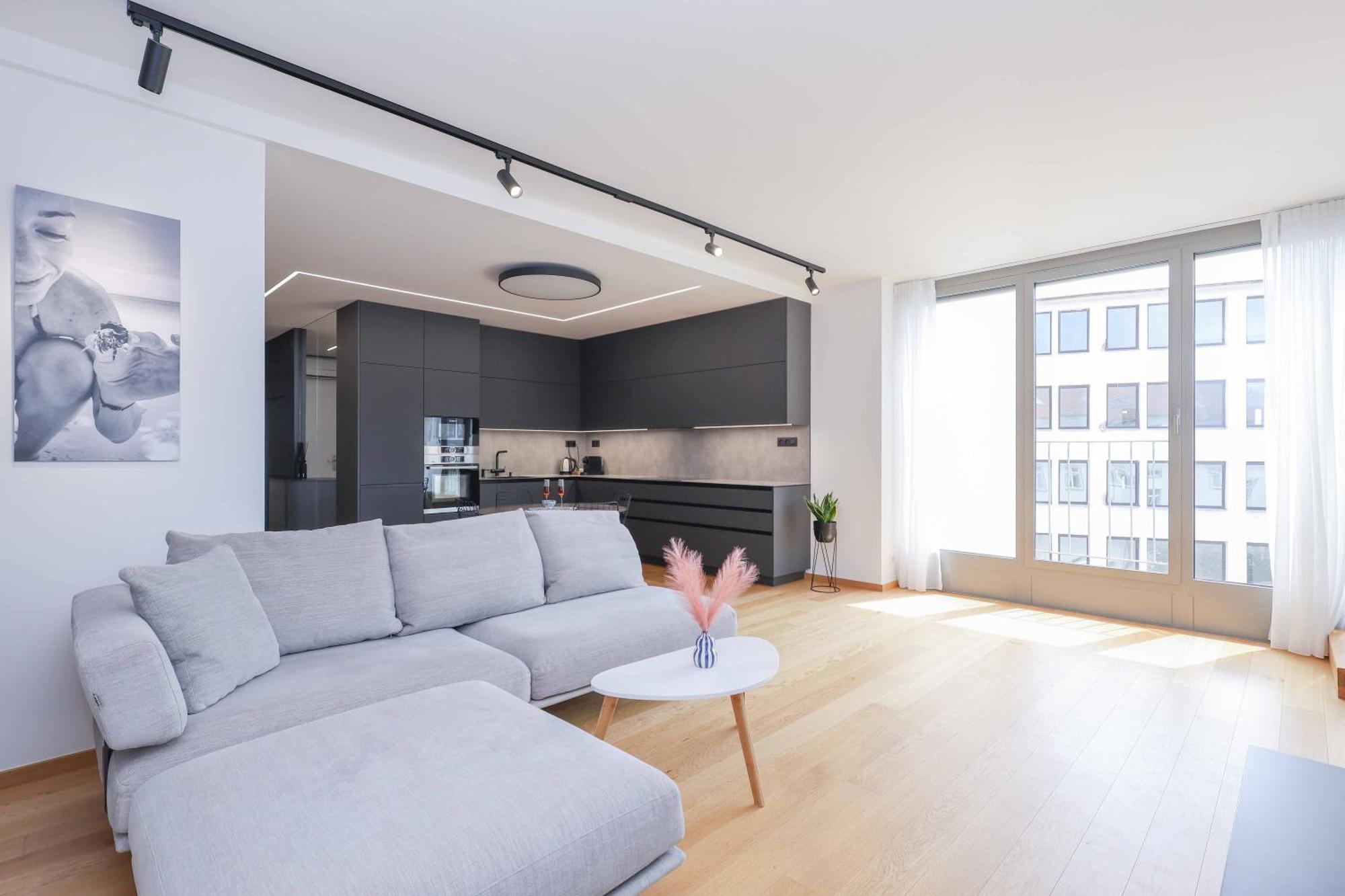 Downtown Luxe Retreat- Konventna Apartman Pozsony Kültér fotó