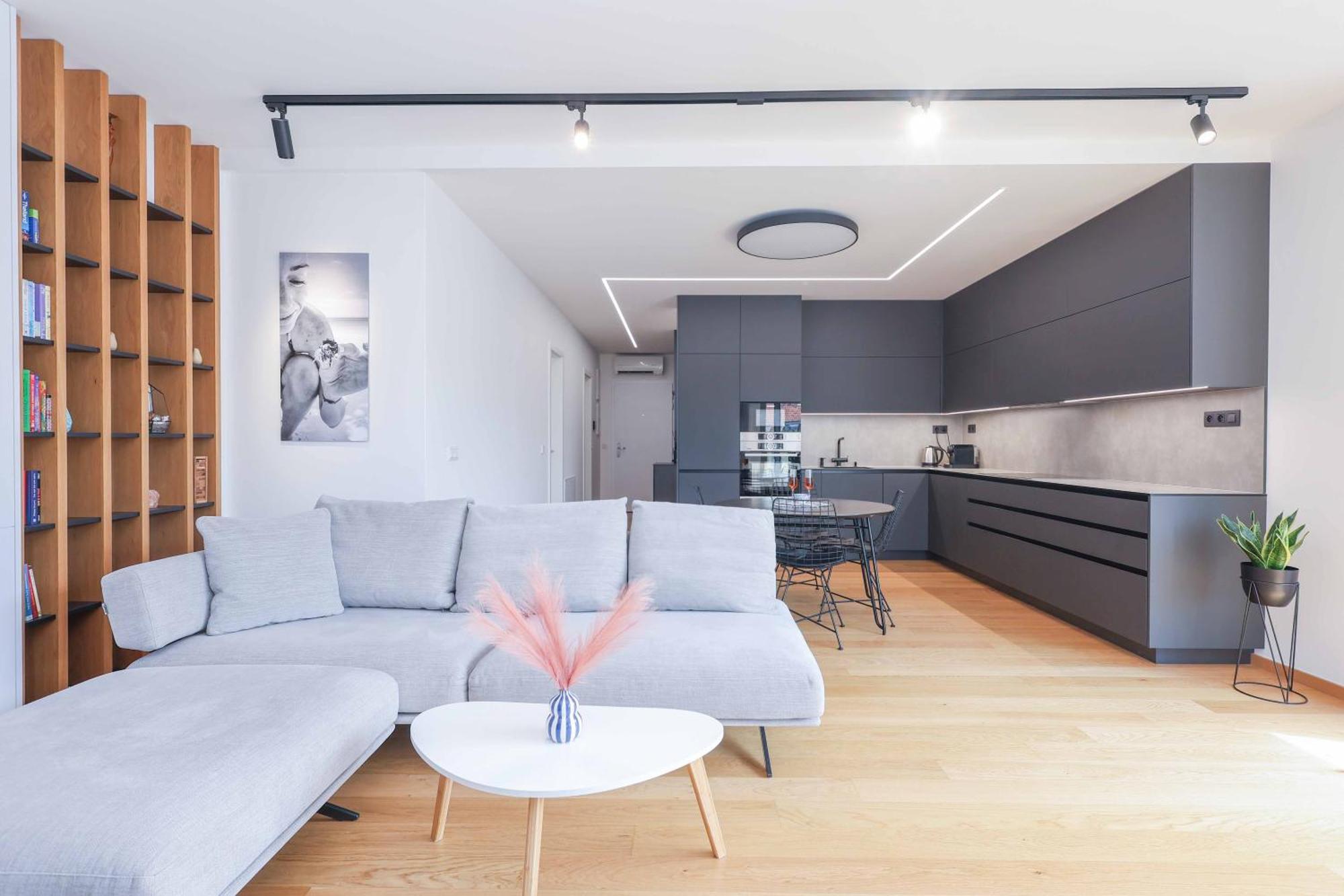 Downtown Luxe Retreat- Konventna Apartman Pozsony Kültér fotó